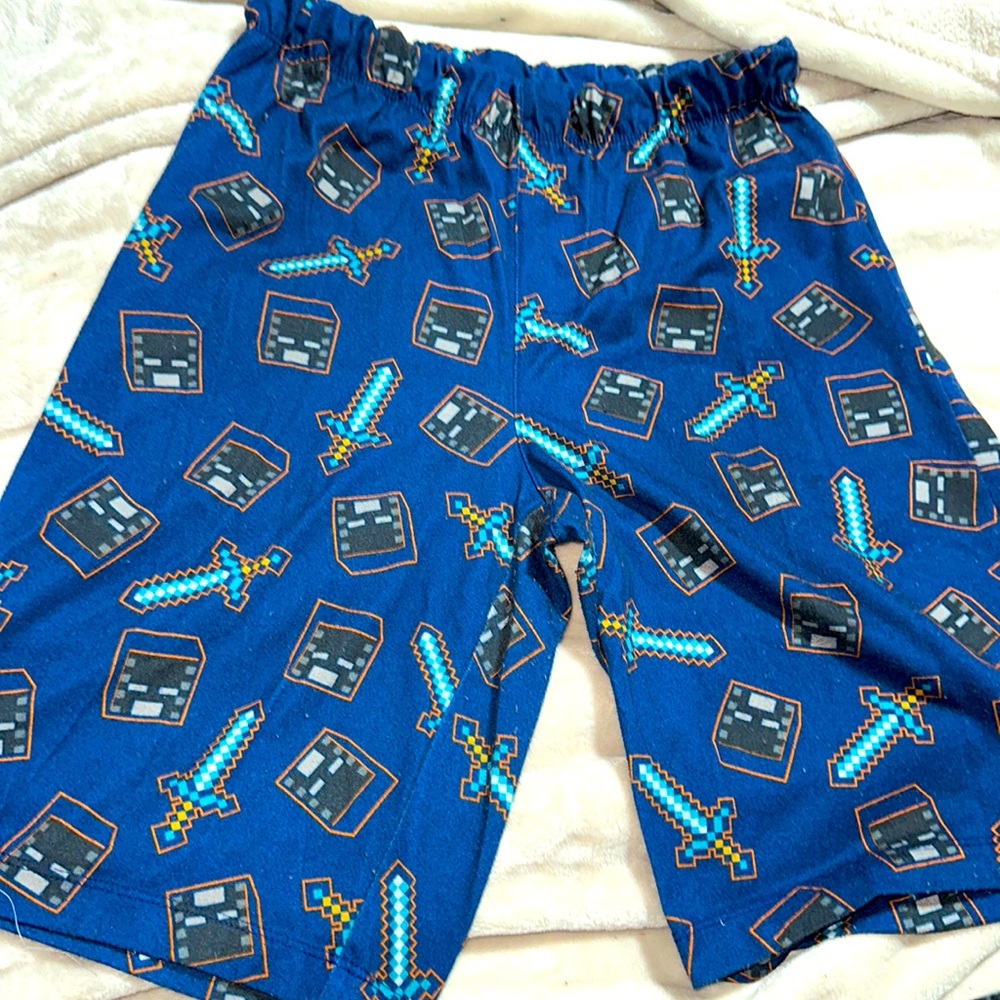 Minecraft pj shorts size XL